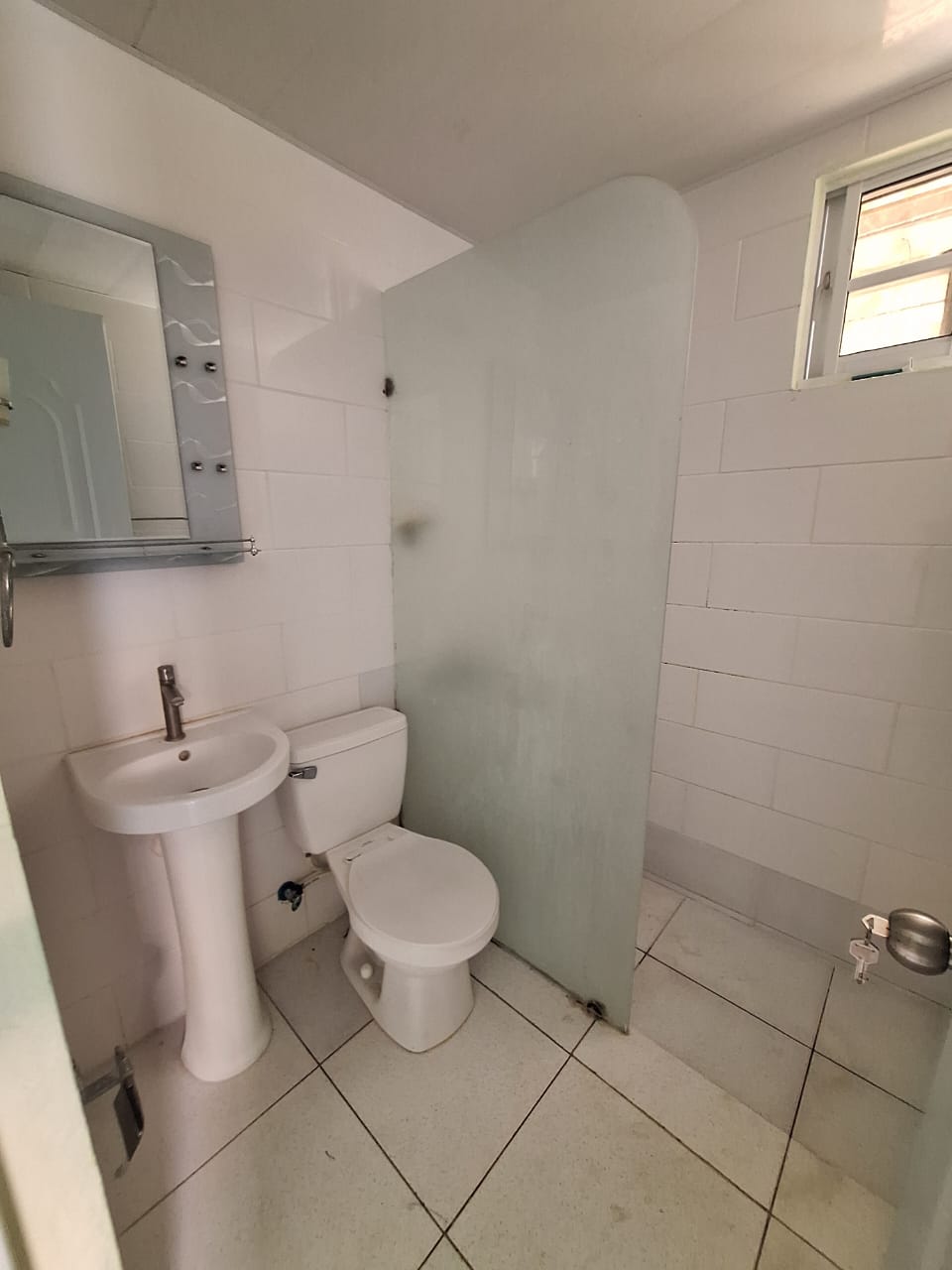 casas - SE ALQUILA! Casa cercana al metro, Parada Gregorio