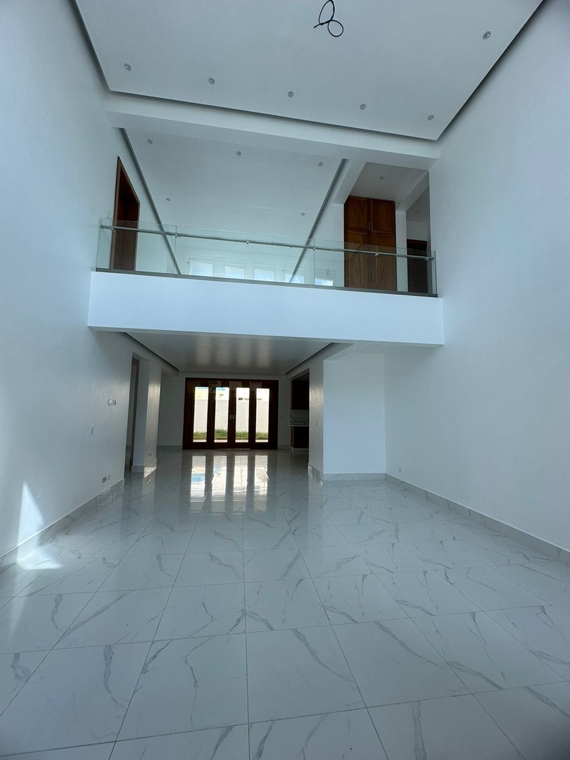 casas - Se Vende Casa Moderna en Llanos de Gurabo 7