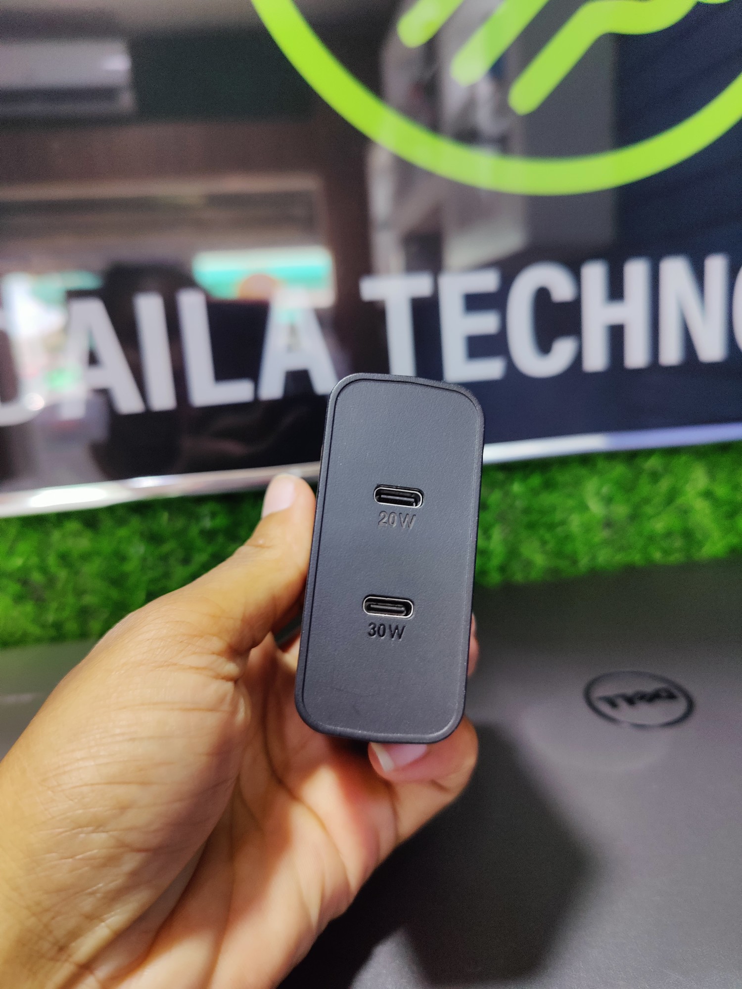 celulares y tabletas - Cabeza tipoc oterbox 6