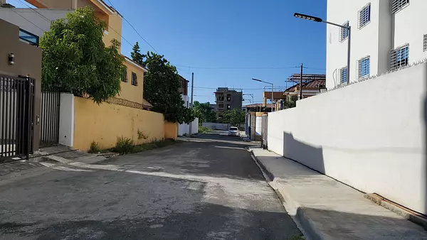 solares y terrenos - Solar Residencial de 568 metros, Prado Oriental (Javier) 8