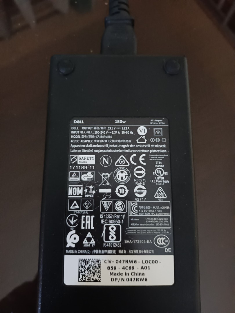 computadoras y laptops - Dell Cargador de 180w 8