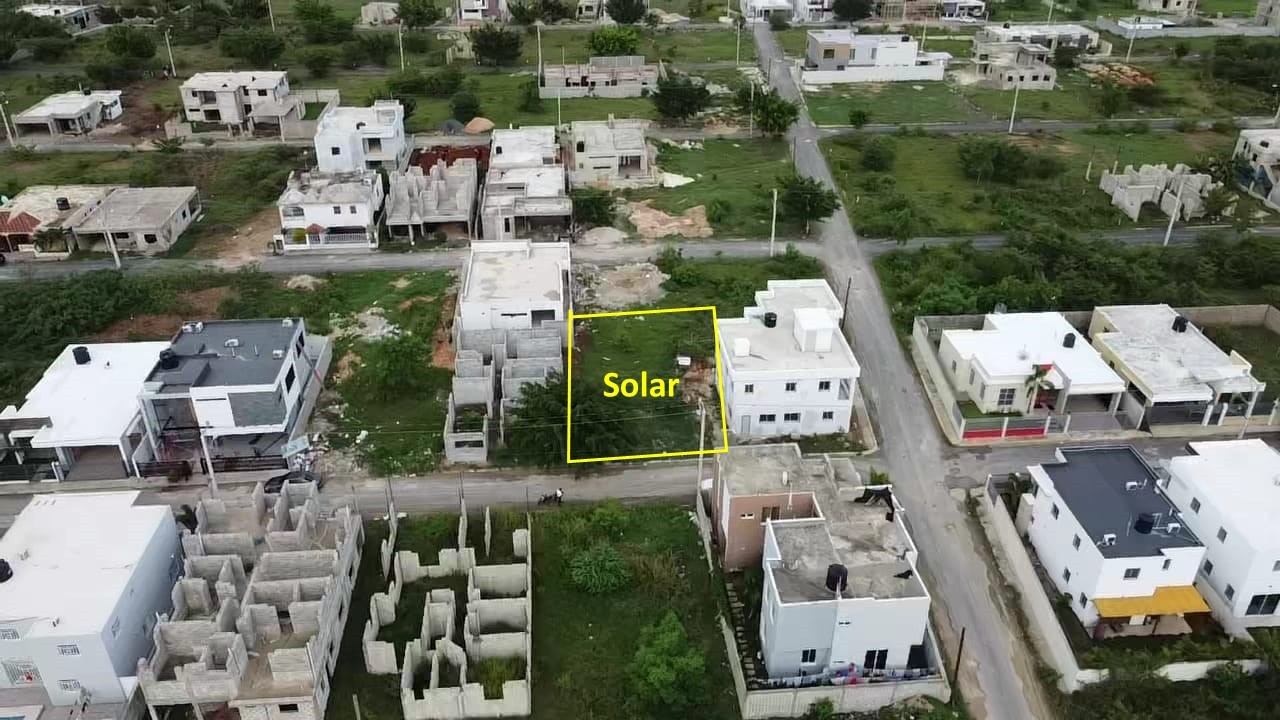 solares y terrenos - Solar de 240 Mts en Naime Etapa 3/ Cerca de la Calle Principal 9