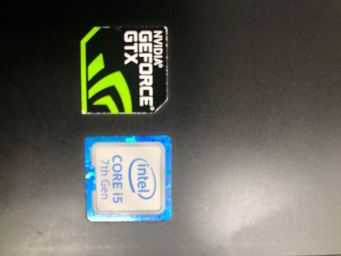 computadoras y laptops - Laptop Gamer Dell Inspiron - 13`- i5-7ma, 16GB Ram, 250GB SSD 8