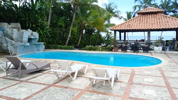 casas vacacionales y villas - SE VENDE Propiedad en área de playa “Juan Dolio-San Pedro de Macoris 5