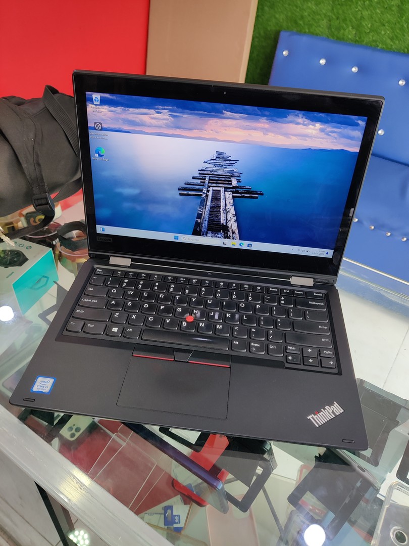computadoras y laptops - Lenovo thinkpad yoga L380 i5 de 8va generación 
 5