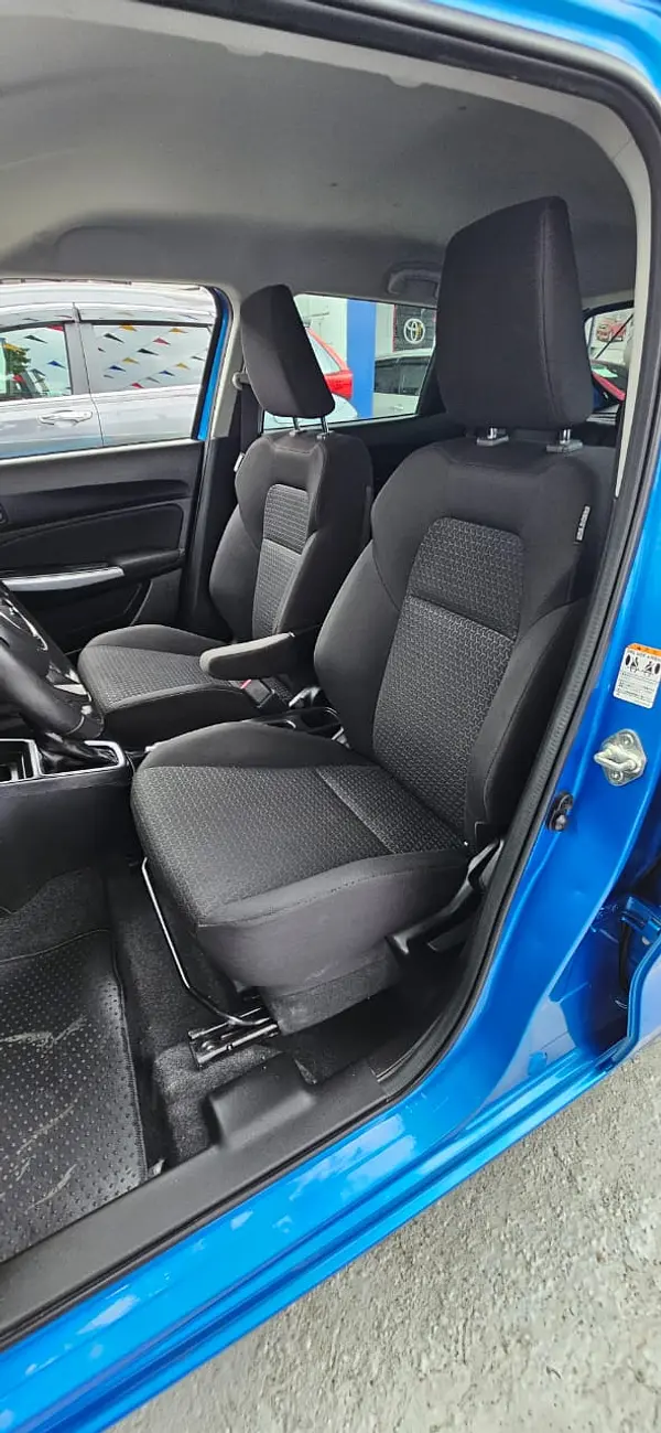 carros - SUZUKI SWIFT  7