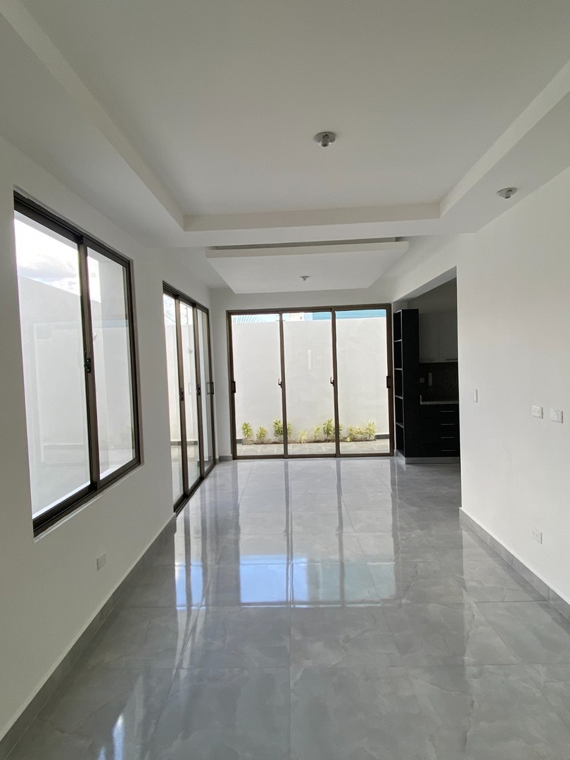 casas - Casas en proyecto cerrado, de solo 6 viviendas, Aut. San Isidro (11) 5