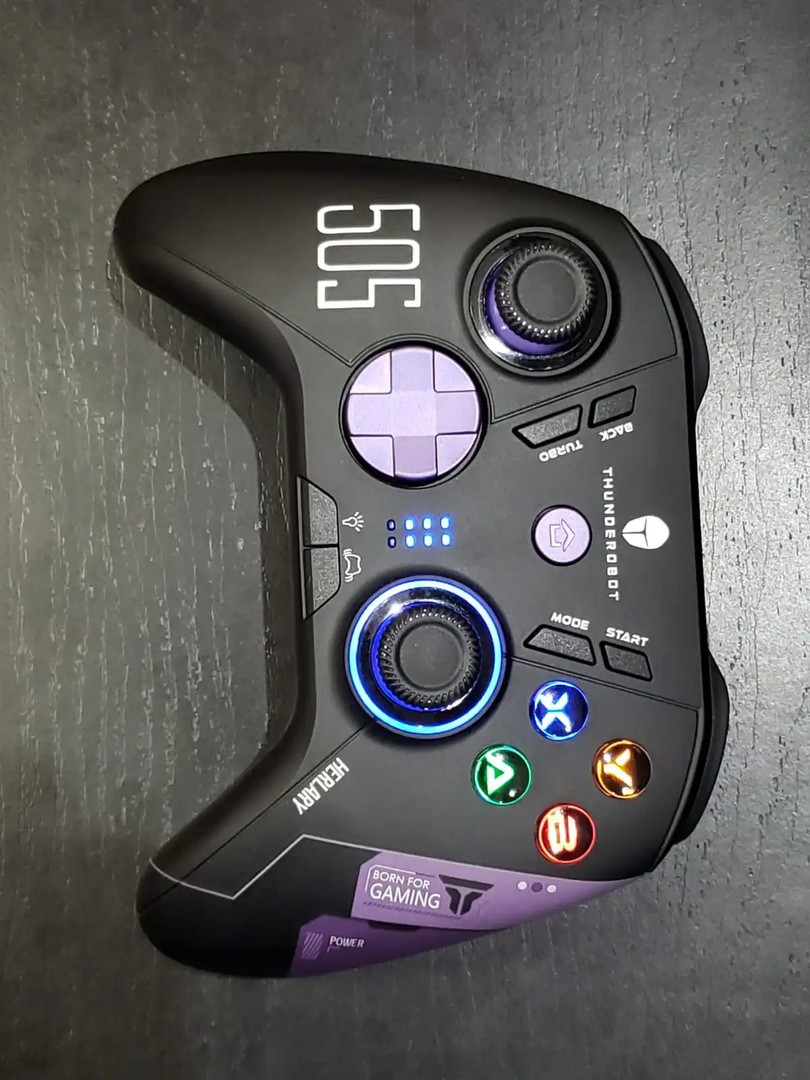 computadoras y laptops - G50S GAMEPAD - THUNDEROBOT 🛒