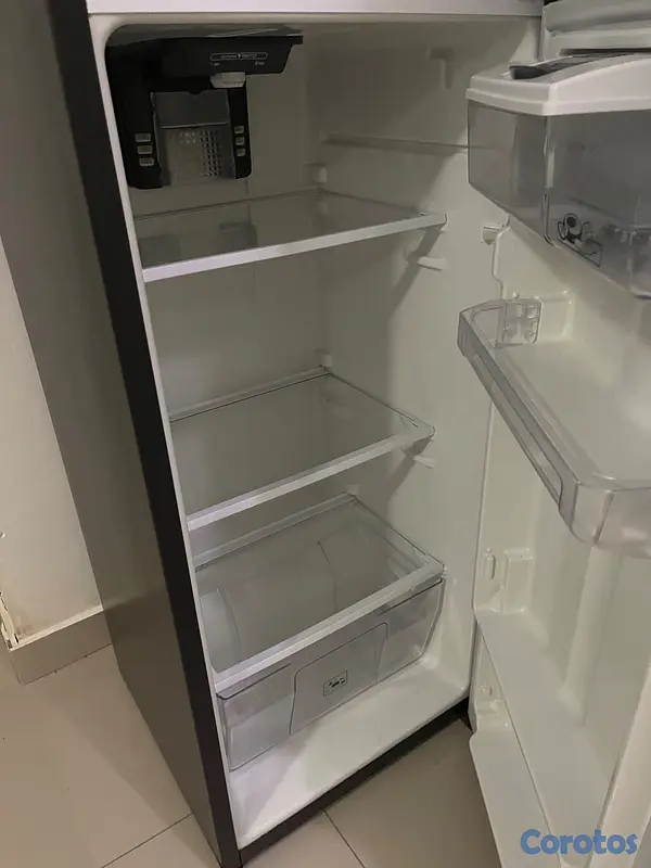 electrodomesticos - Nevera Mabe 254 Litros en Excelente Estado – RD$15 2