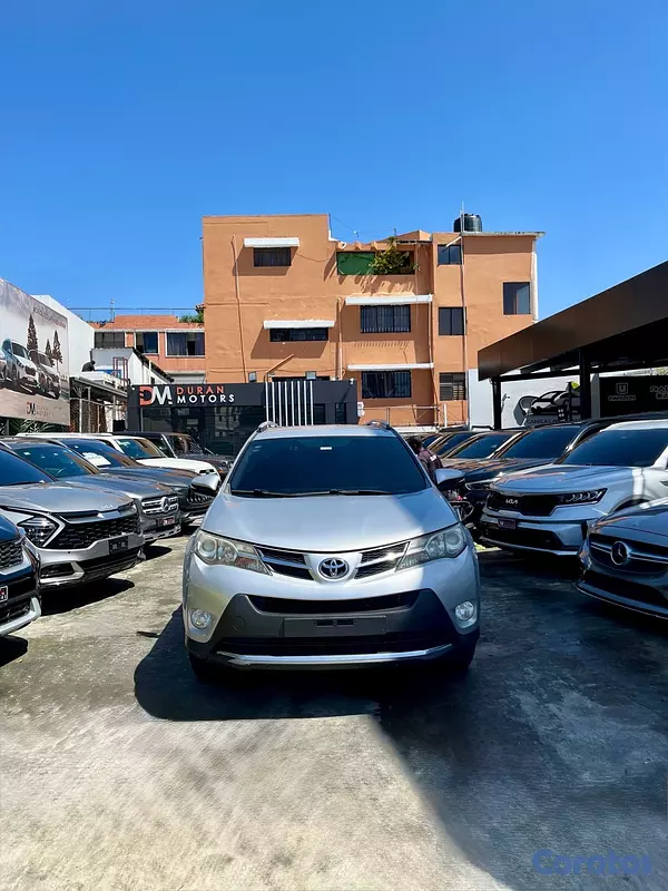 jeepetas y camionetas - Toyota Rav4 Limited 4x4 2014
 3