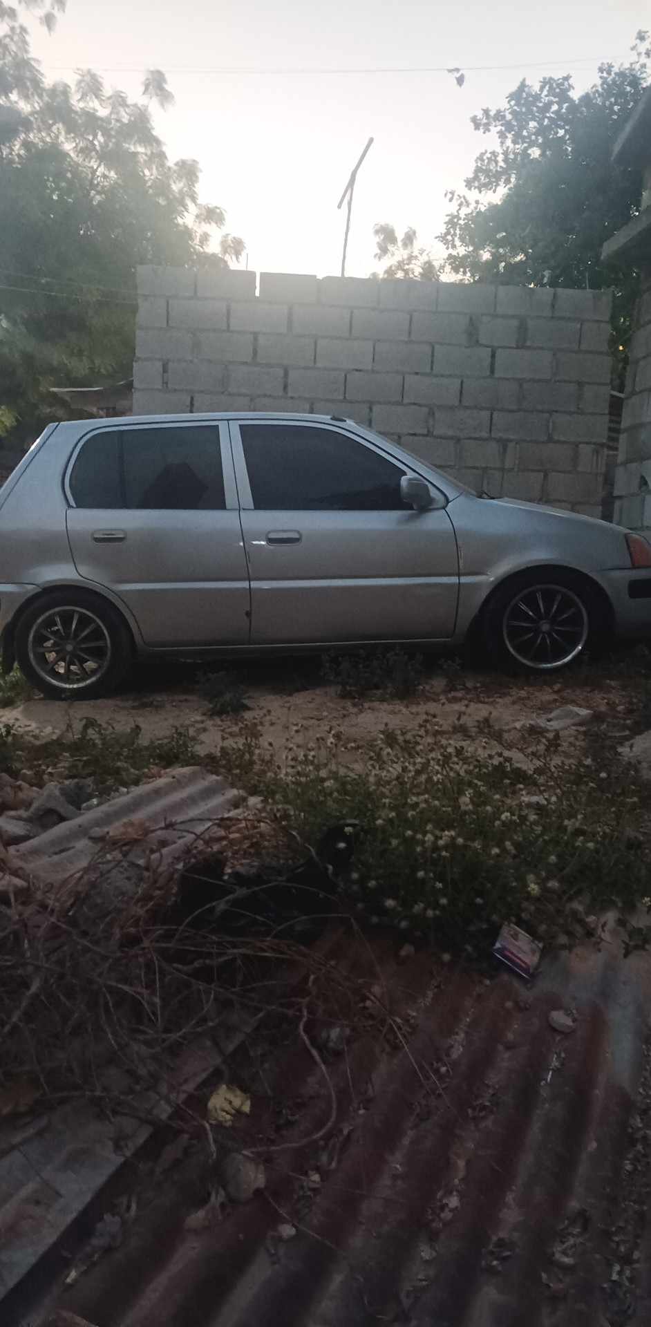 carros - Muy buenas condiciones de motor y transmisión  6