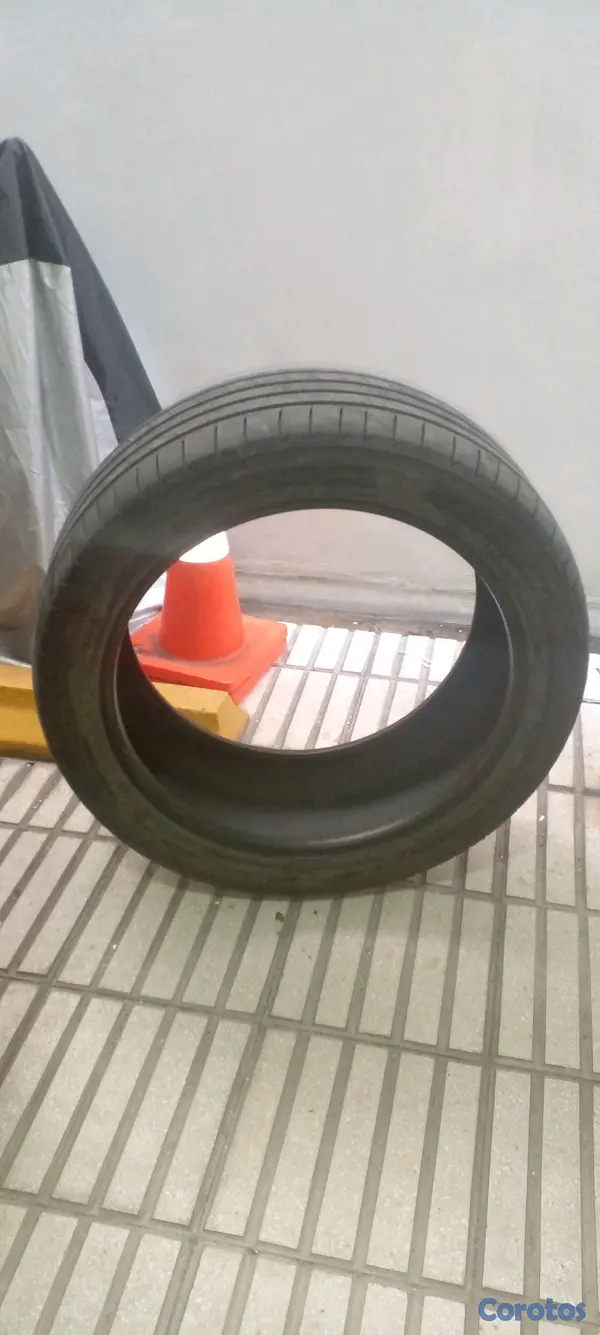 repuestos - Vendo 2 Gomas 265 45 21  6