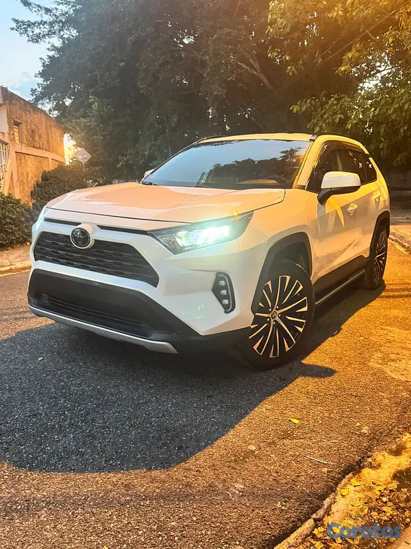 otros vehiculos - Toyota Rav4 Le Plus 2021 4