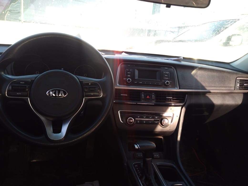 carros - KIA K5 2017 BLANCODESDE: RD$ 710,100.00 5