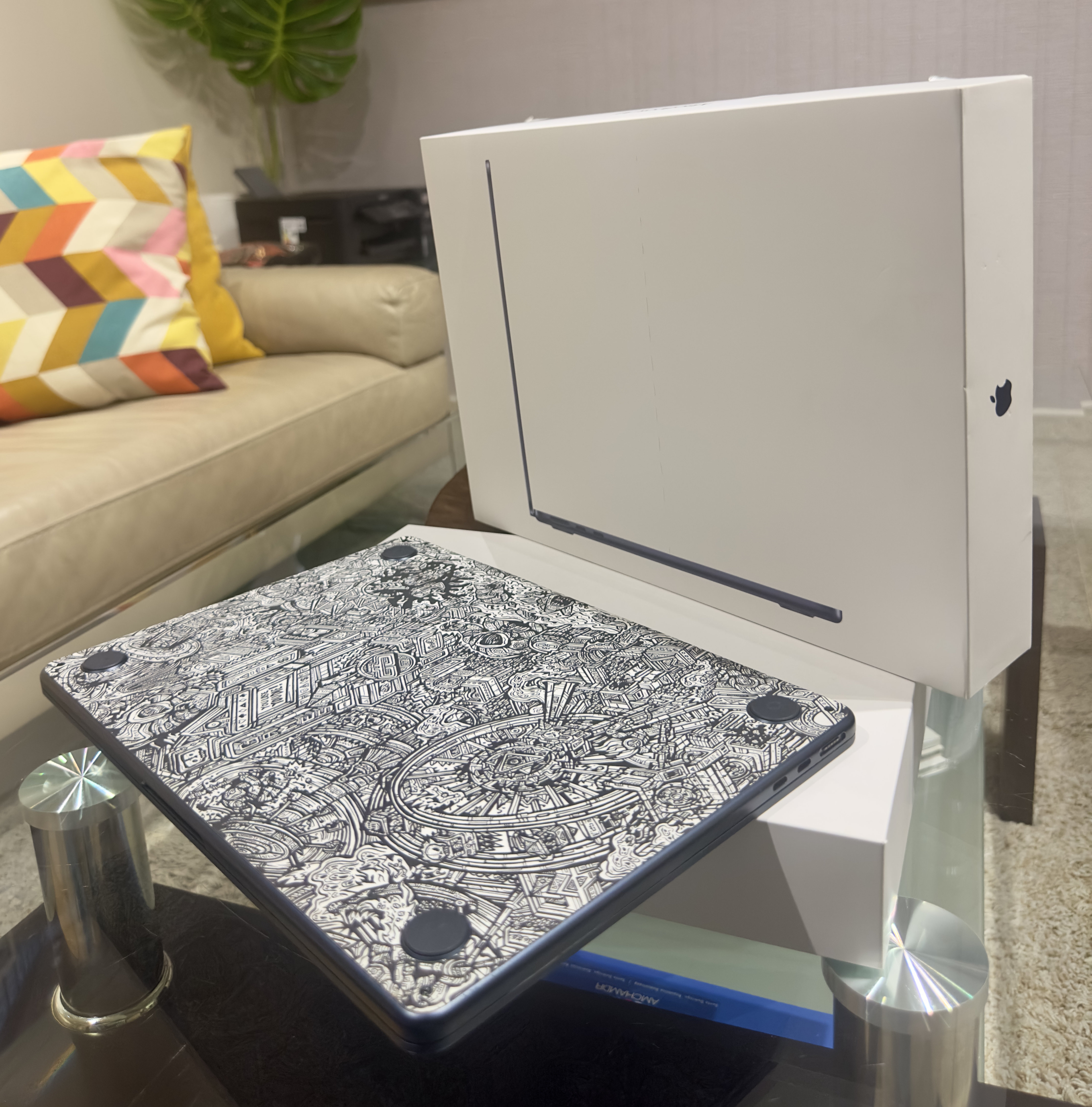 computadoras y laptops - Apple MacBook Air M2 de 13,6", 8 GB de RAM, 256 GB de SSD, color negro 5