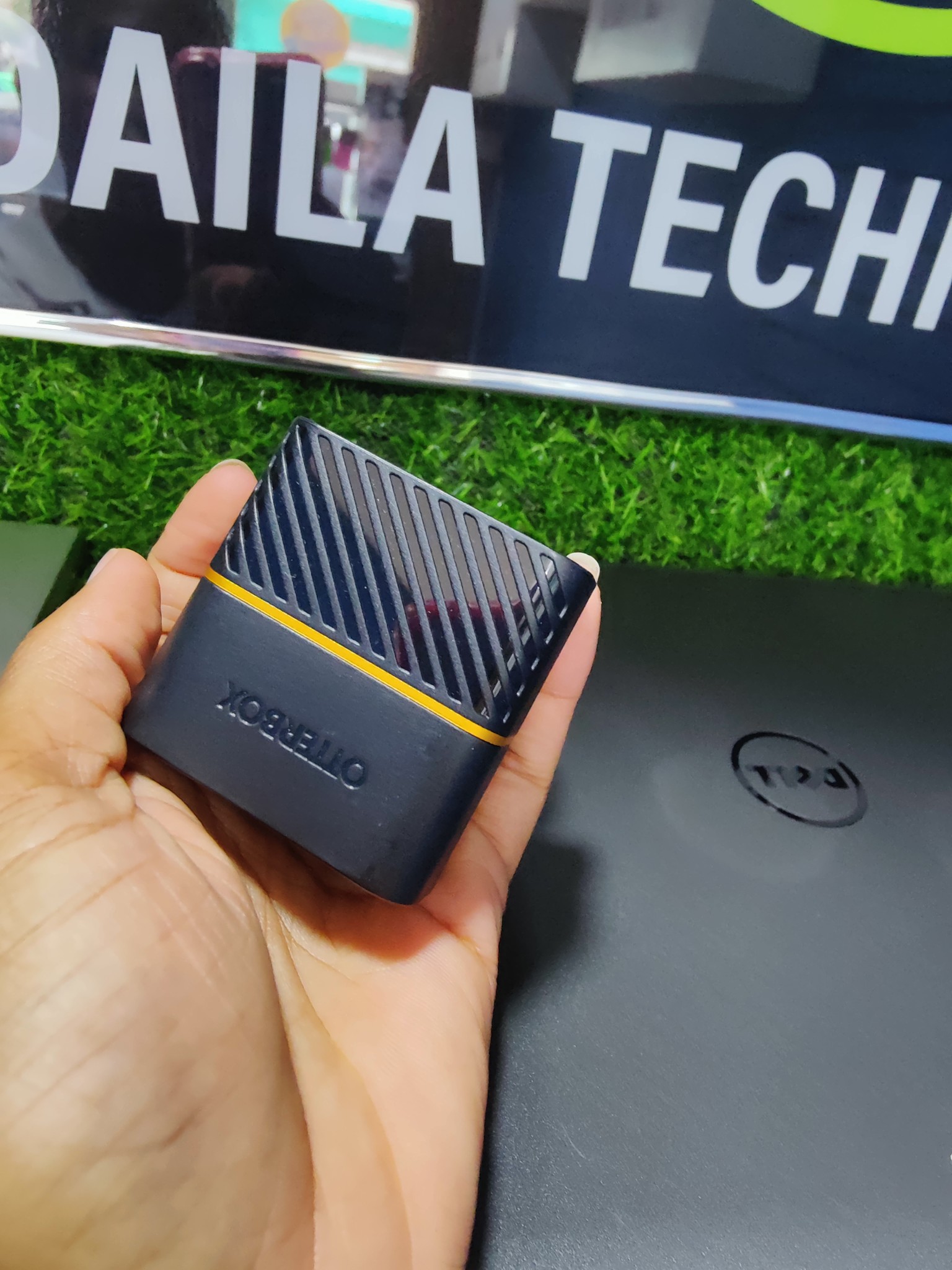 celulares y tabletas - Cabeza tipoc oterbox 7