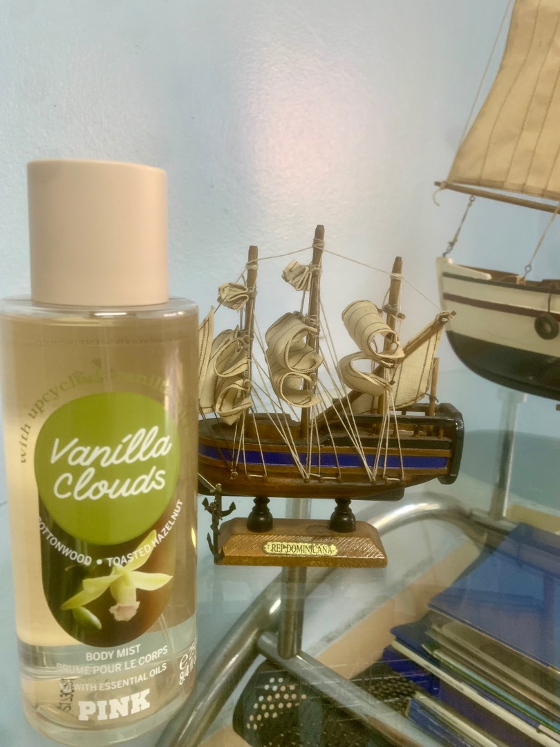 salud y belleza - Perfumes , splash , cremas y Scrubs victoria secret PINK ORIGINALES  2