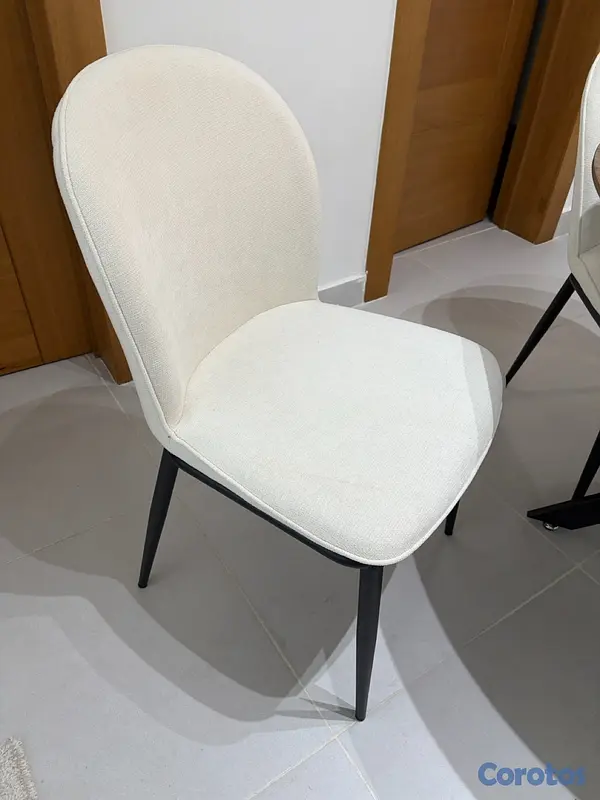 muebles y colchones - Comedor Redondo de 4 Sillas 2