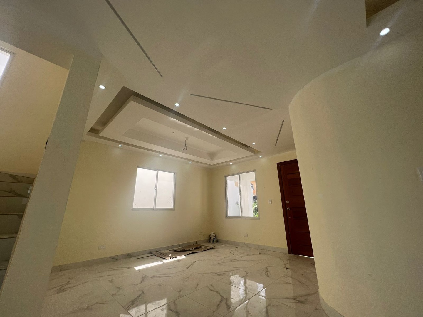 casas - Venta de casa en la autopista de san Isidro brisa oriental Santo Domingo este  6