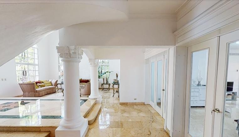 apartamentos - Casa en venta ubicada en Los Cacicazgos. 3