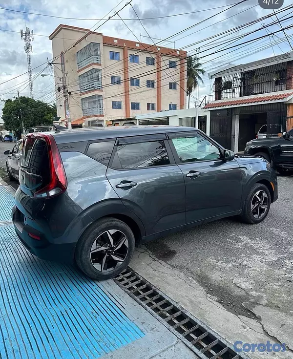 jeepetas y camionetas - Kia Soul LX 2021 4