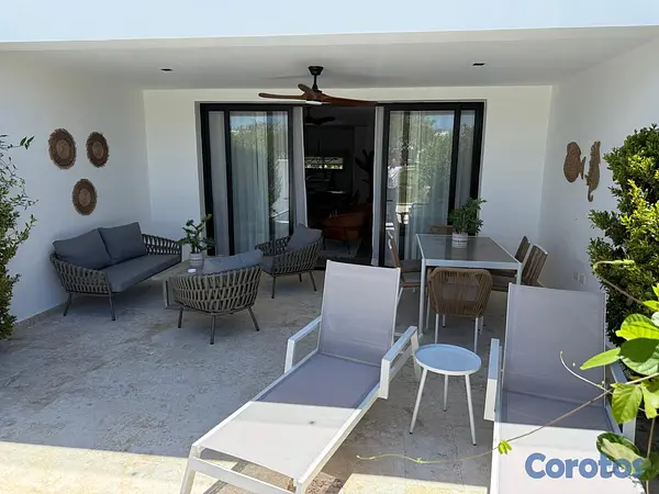 apartamentos - Vendo Espectacular Townhouse con vista al campo de 13