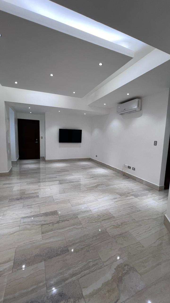 apartamentos - Alquiló serralles una hab 1.5 baños parqueo línea 