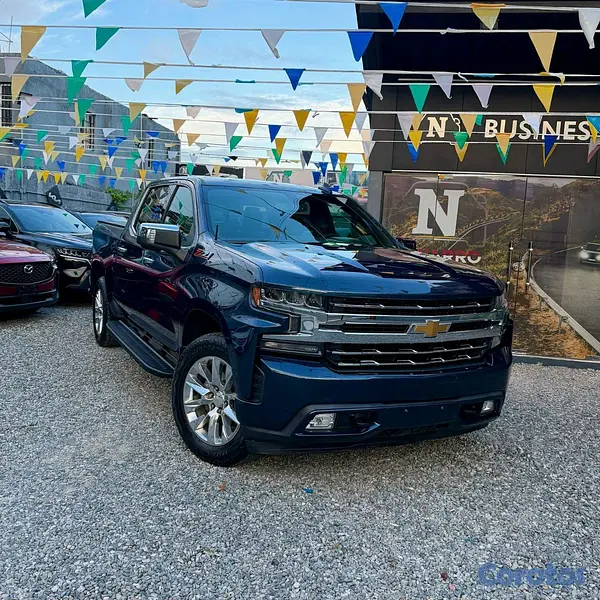 jeepetas y camionetas - Chevrolet Silverado ltz Duramax 2020 10