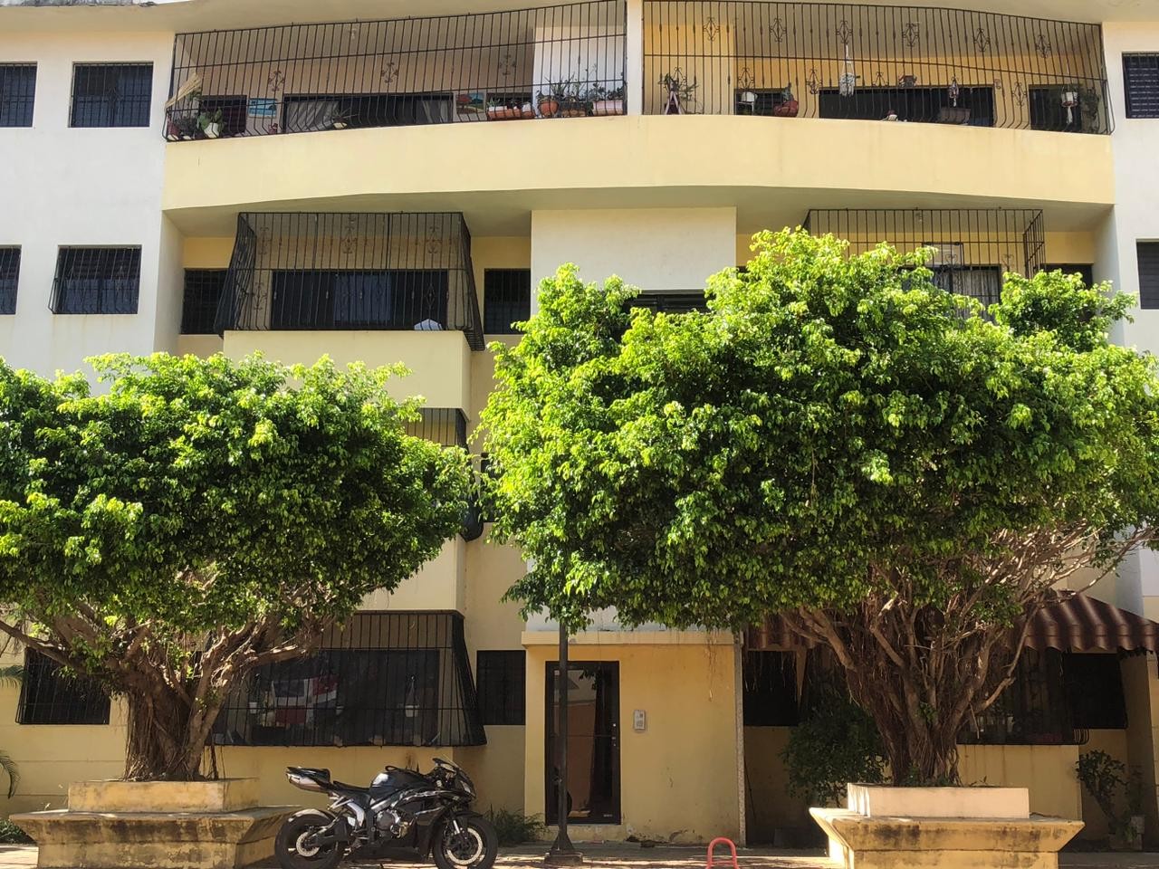 apartamentos - Apartamento 4to piso Av. Indepedencia km11 Praderas verde los Rosales  1
