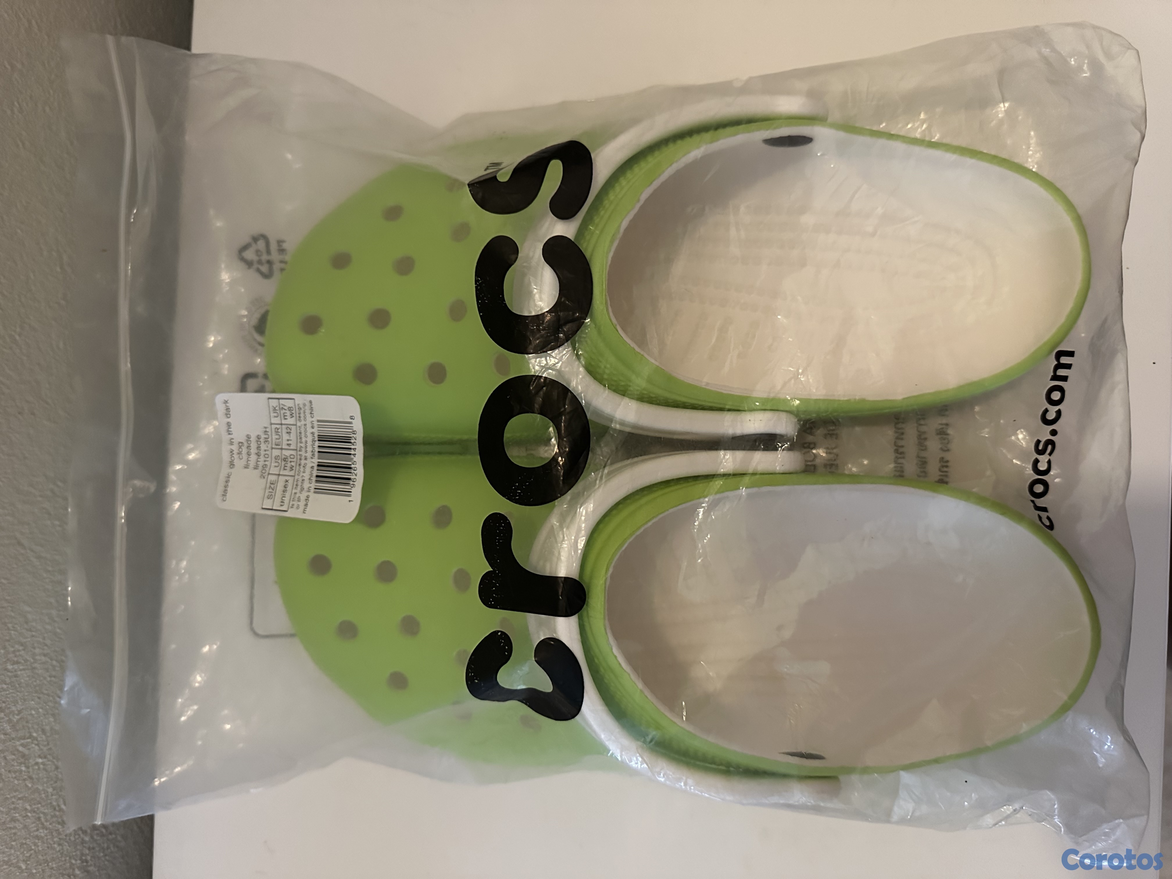 zapatos unisex - Suecos Crocs que al recargarse con luz artificial. 2