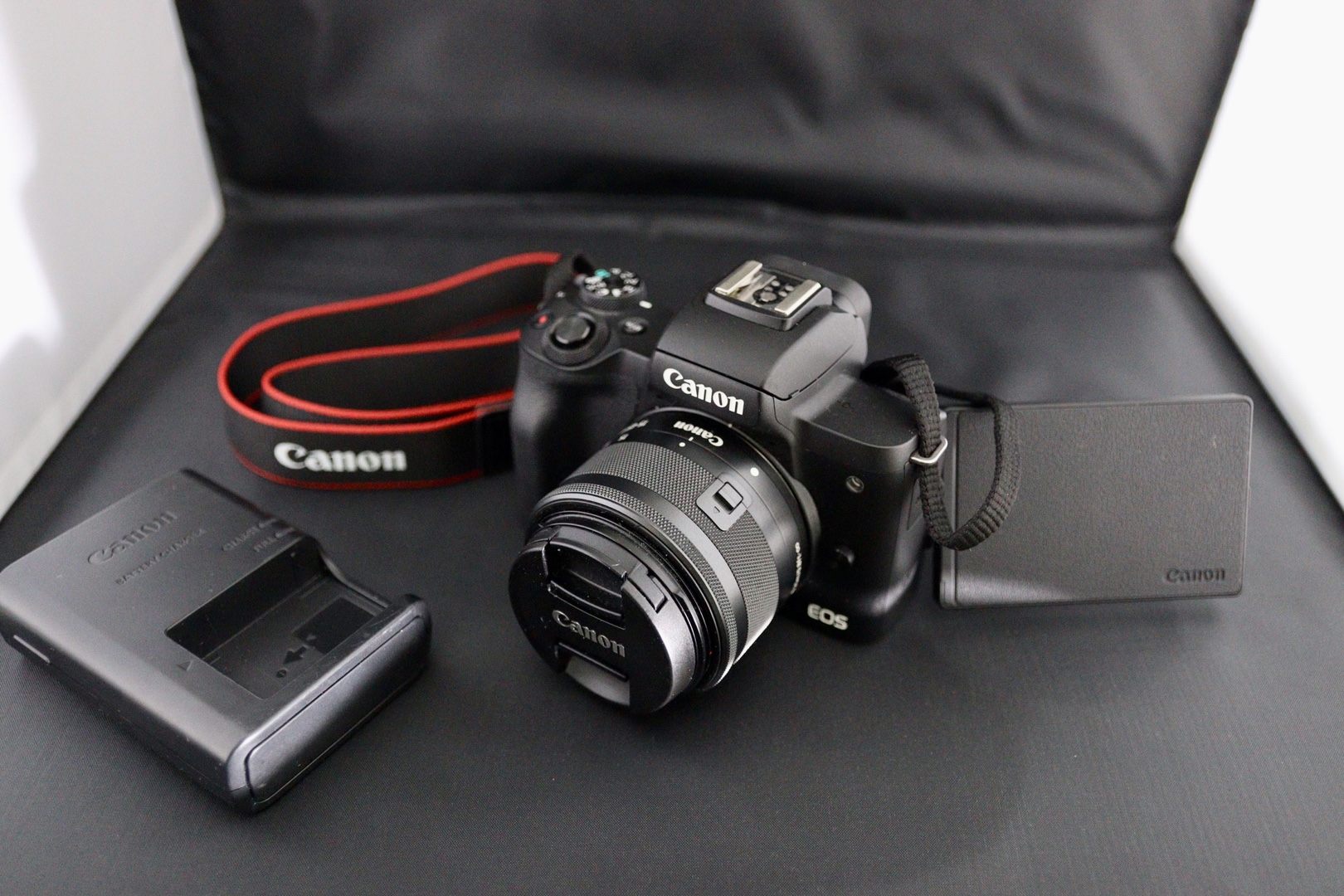 camaras y audio - Canon M50 Wifi Bluetooth 4K Pantalla Desplegable Touch 24Mpx