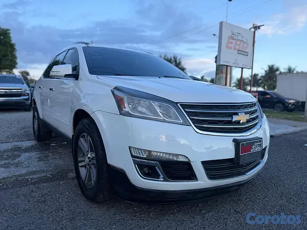 jeepetas y camionetas - Chevrolet Traverse LT 2017 5