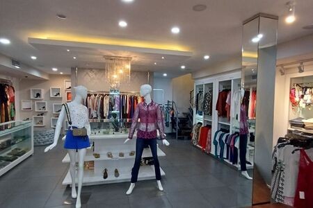 oficinas y locales comerciales - Alquiler Local Comercial Ubicado en la Plaza Bella Vista Mall, Santo Domingo 8