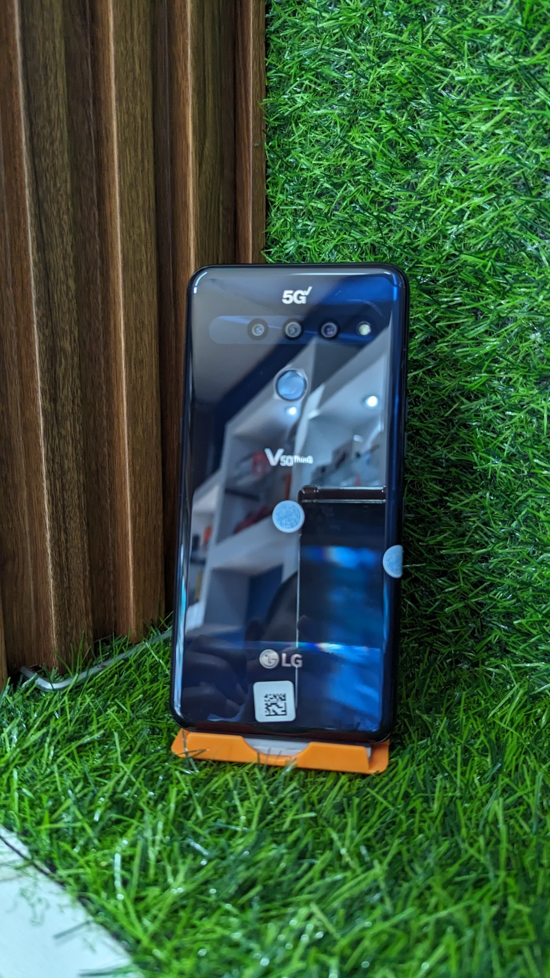 celulares y tabletas - LG V50 5