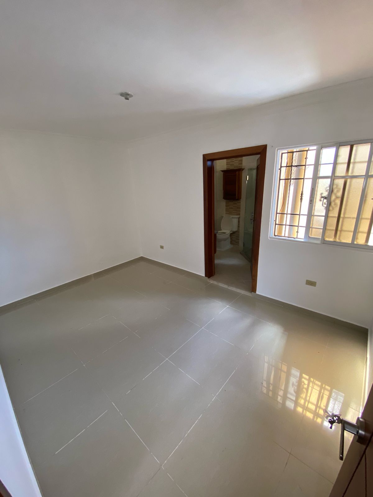casas - 🏡 Venta de Casa de 3 Niveles en San Isidro. 7