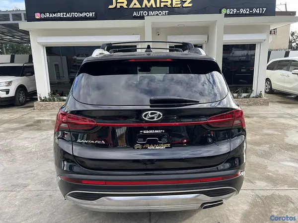 jeepetas y camionetas - Hyundai Santa Fe 2022 SEL 4