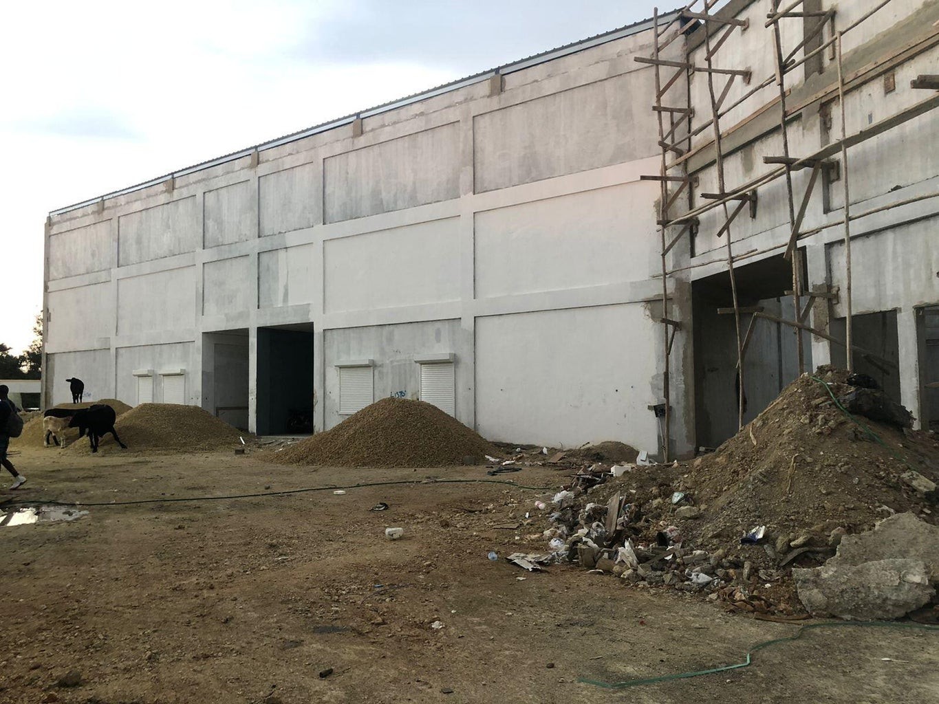 oficinas y locales comerciales - Proyecto de naves industriales  2