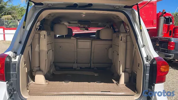 jeepetas y camionetas - Toyota land cruicer vxr 2014 6