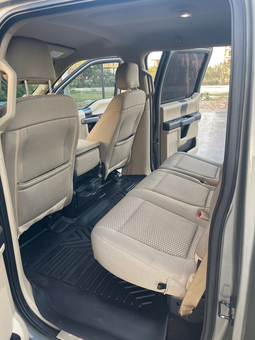jeepetas y camionetas - 2019 Ford F- 150 XLT 4x4 paquete XRT Recién importada - Clean 7
