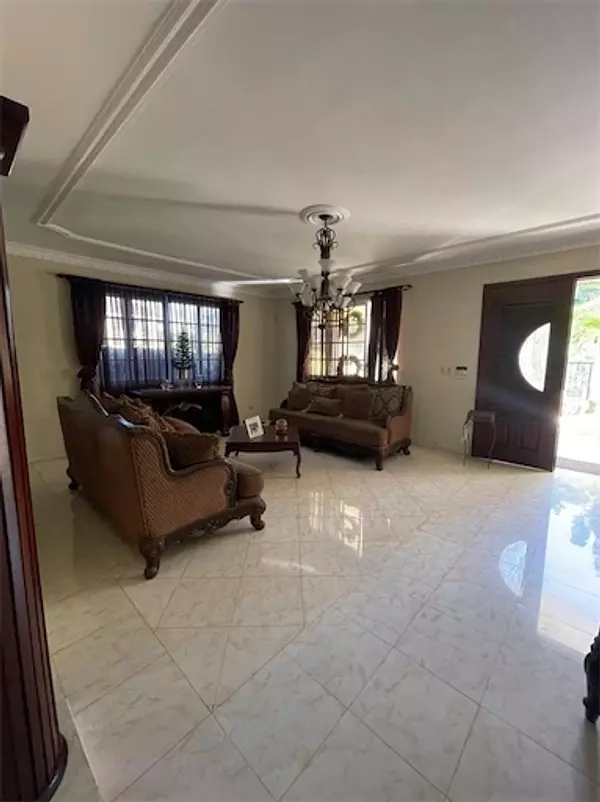 casas - Casa de renta en cerro hermoso 1