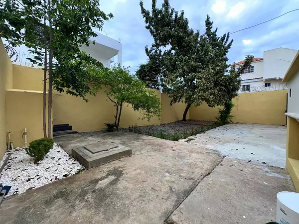 casas -  Casa de un nivel para vivir tranquilo Autopista de San Isidro. VENDIDA 5