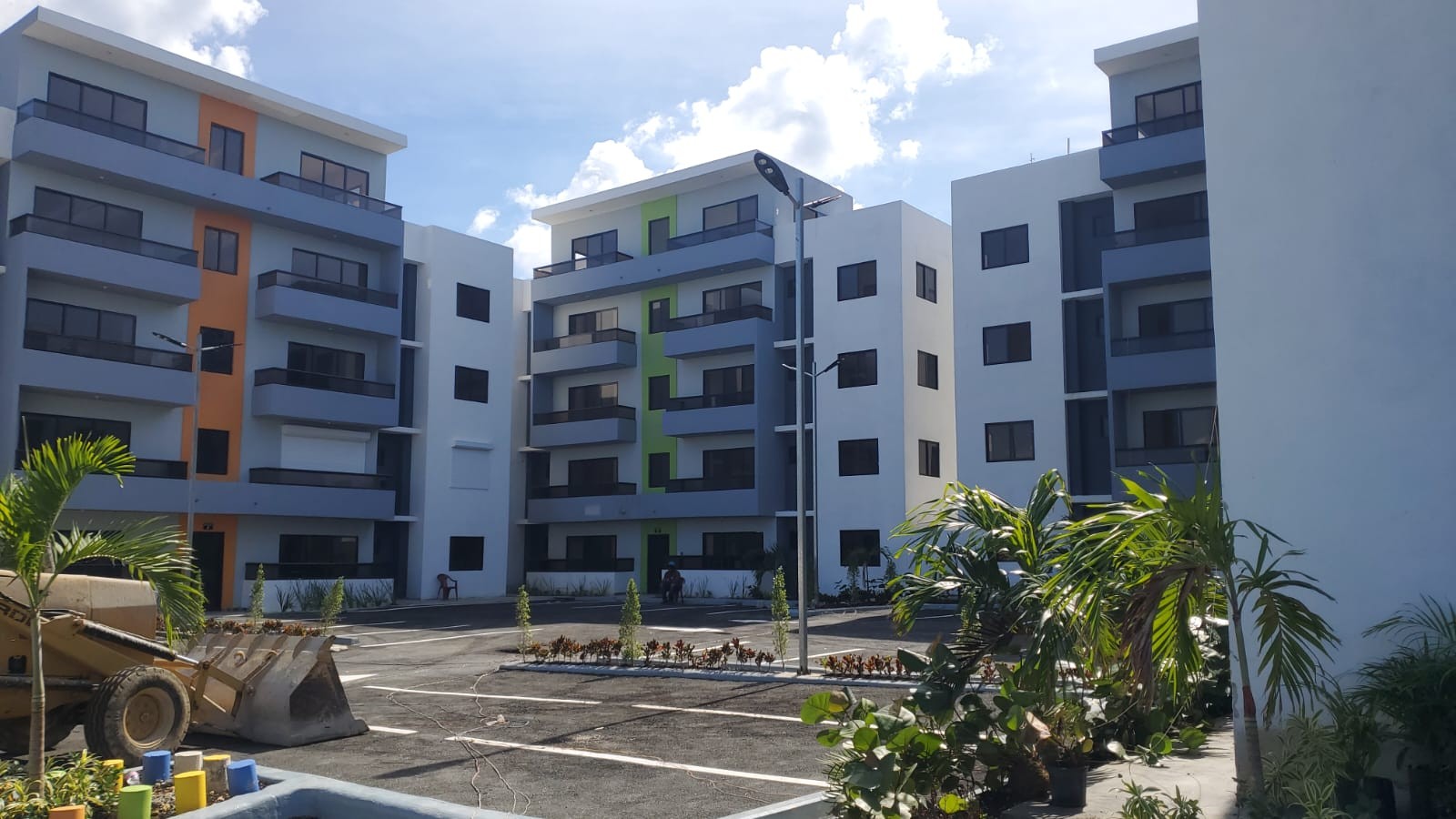 apartamentos - Apartamentos 4to piso, terminados, con vista al mar y con bono vivienda  2