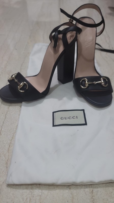zapatos para mujer - Gucci Original 
Size 37 1/2 
Condición 9/10 0