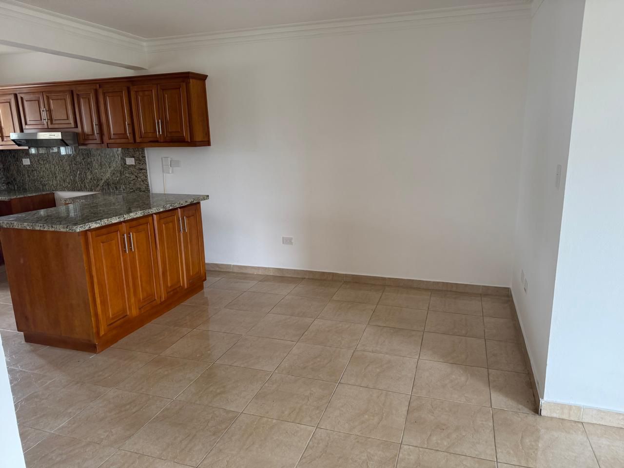 apartamentos - APARTAMENTO EN RENTA EN LOS RIELES DE GURABO.