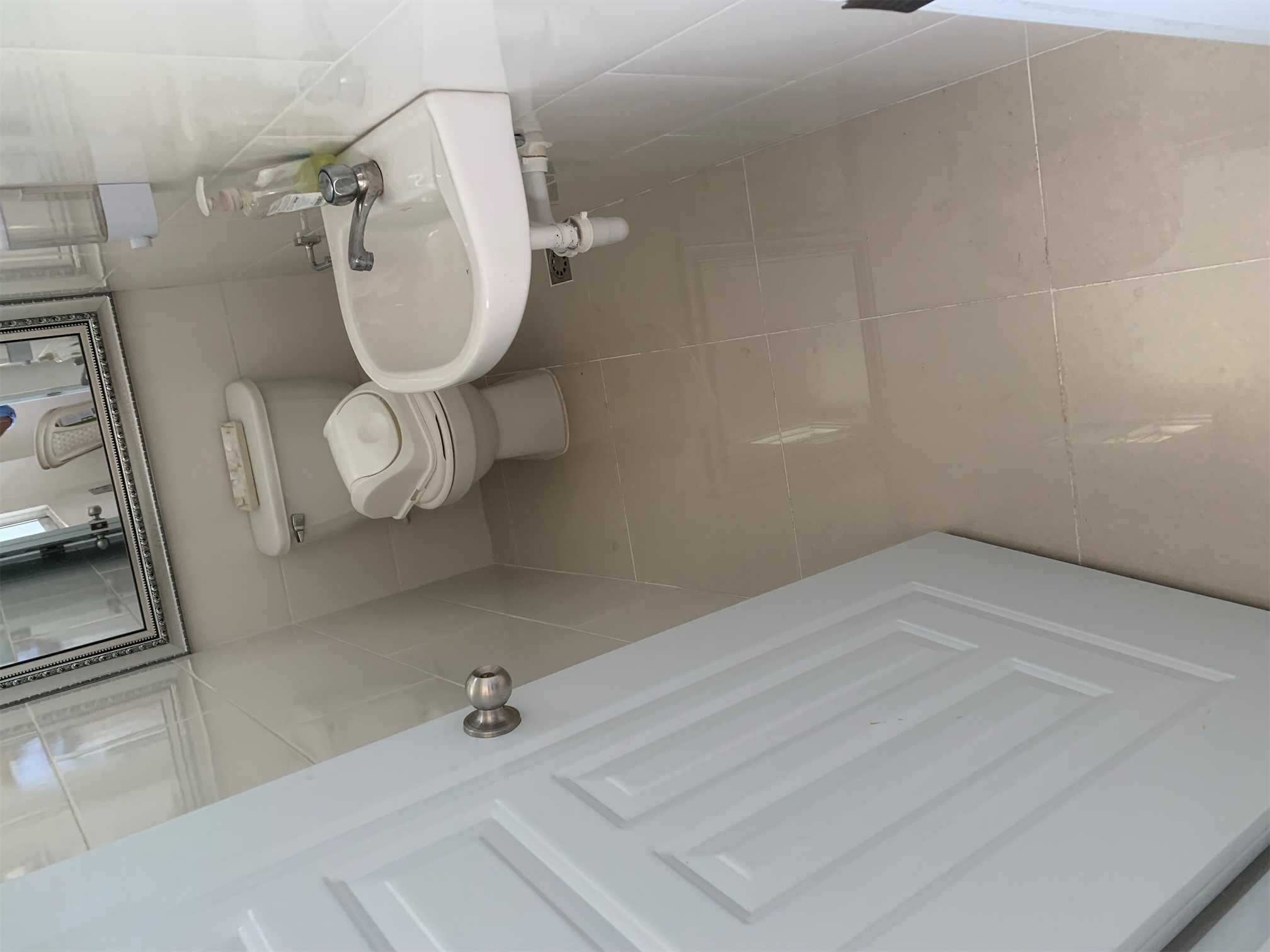 oficinas y locales comerciales - Local amplio y centrico en bella vista 5