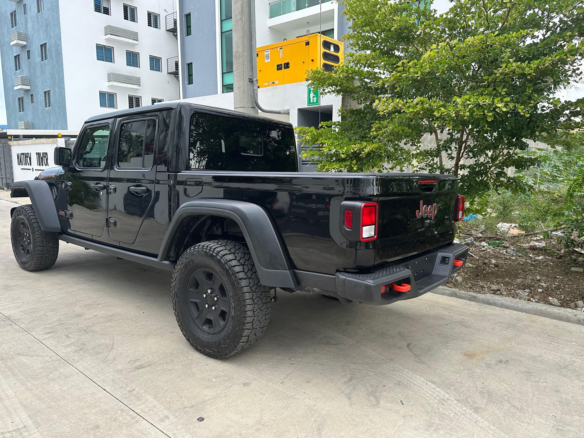 jeepetas y camionetas - Jeep gladiator mojave 2022 6