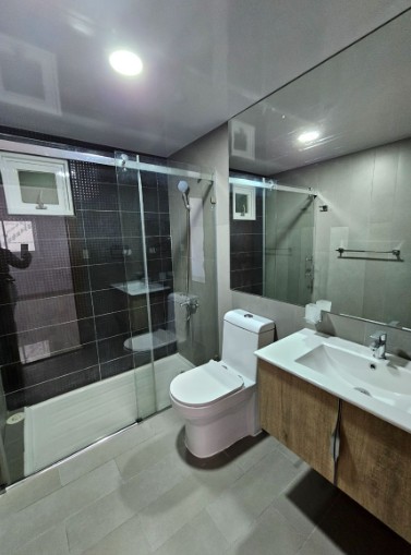 apartamentos - Alquiler de Apartamento en Naco con Linea Blanca 7
