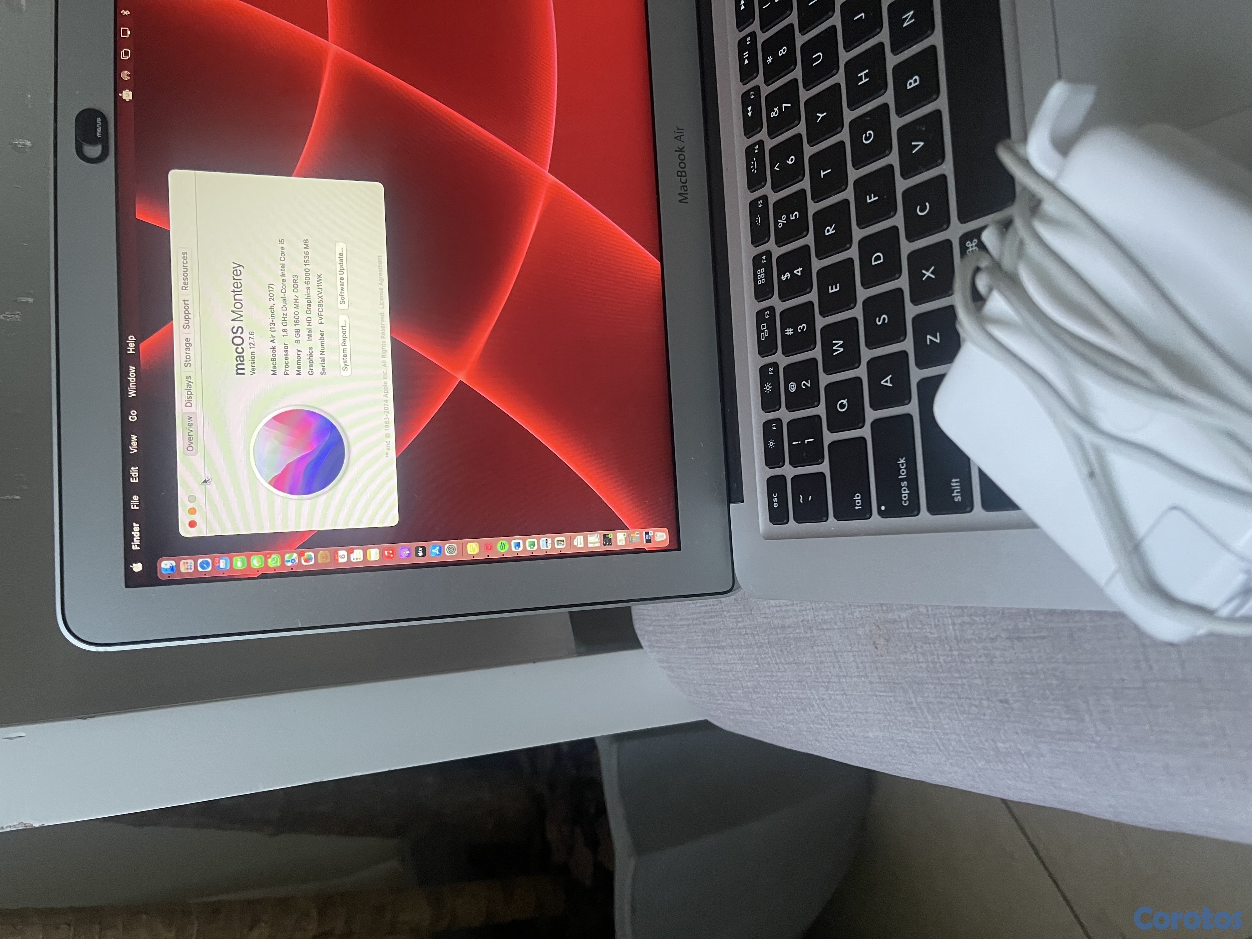computadoras y laptops - Mac Book Air 2017 13 Pulgadas (Cargador Original - Usada)  1