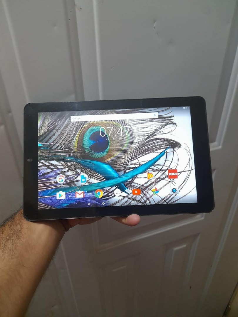 celulares y tabletas - TABLET RCA DE 10 PULGADAS 32 GB CON SU TECLADO