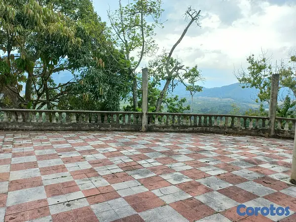 casas vacacionales y villas - Imponente Edificio de 3 niveles
maravilloso paisaje en la Cumbre en 5,290 m² 9